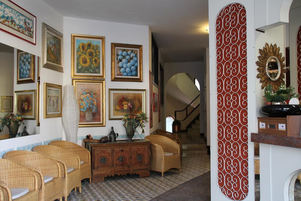 Hotel Paco 3*