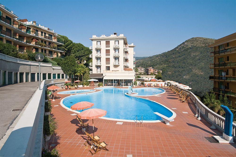 Hotel Paco 3*